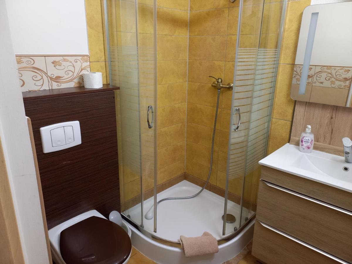 Pokoje Goscinne Jaga Kielce Dış mekan fotoğraf
